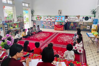 TỔ MẪU GIÁO 5 TUỔI – SINH HOẠT CHUYÊN MÔN THEO HƯỚNG NGHIÊN CỨU BÀI HỌC.